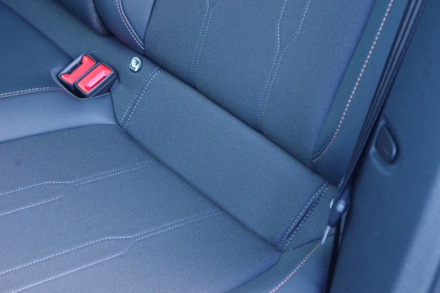 CUPRA Formentor 1.4 e-Hybrid 204 PK Adrenaline PHEV, Carplay, Camera, Keyless, LED CUPRA Formentor 1.4 e-Hybrid 204 PK Adrenaline PHEV, Carplay, Camera, Keyless, LED