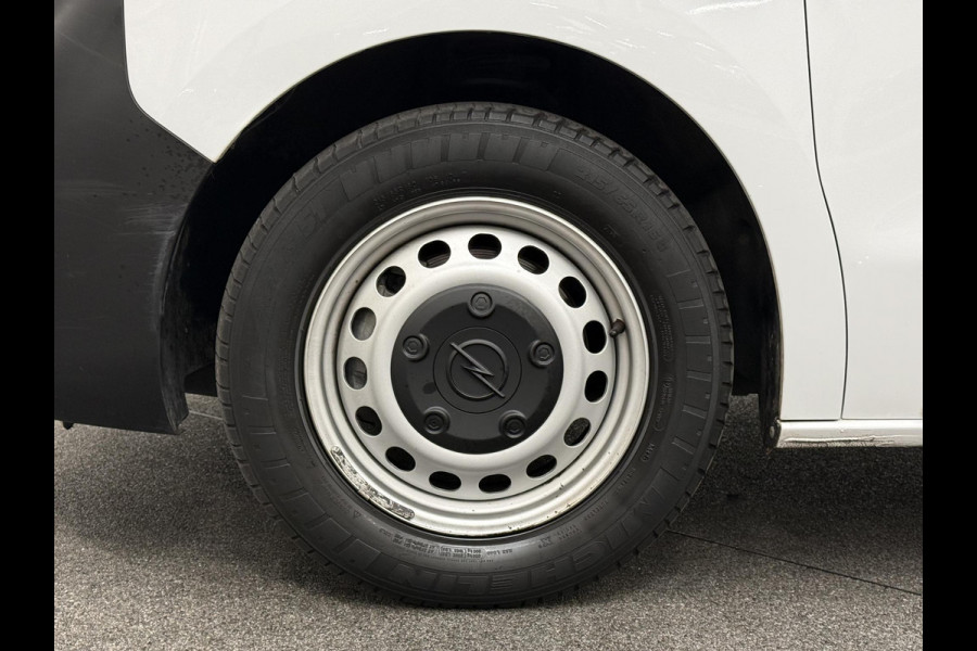 Opel Vivaro 1.5 CDTI L3H1 Edition 3-zits Airco Navi Trekhaak 3-zits Opel Vivaro 1.5 CDTI L3H1 Edition 3-zits Airco Navi Trekhaak 3-zits