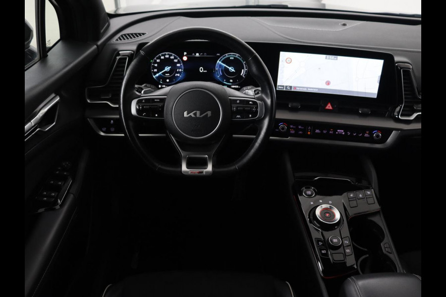 Kia Sportage 1.6 T-GDi Hybrid GT-Line | Panoramadak | Leder/Alcantara | Matrix LED | Stoel & stuurverwarming | Sfeerverlichting | Carplay | Adaptive cruise | Camera | Navigatie | Keyless Kia Sportage 1.6 T-GDi Hybrid GT-Line | Panoramadak | Leder/Alcantara | Matrix LED | Stoel & stuurverwarming | Sfeerverlichting | Carplay | Adaptive cruise | Camera | Navigatie | Keyless