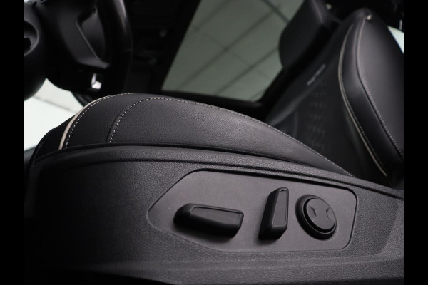 Kia Sportage 1.6 T-GDi Hybrid GT-Line | Panoramadak | Leder/Alcantara | Matrix LED | Stoel & stuurverwarming | Sfeerverlichting | Carplay | Adaptive cruise | Camera | Navigatie | Keyless Kia Sportage 1.6 T-GDi Hybrid GT-Line | Panoramadak | Leder/Alcantara | Matrix LED | Stoel & stuurverwarming | Sfeerverlichting | Carplay | Adaptive cruise | Camera | Navigatie | Keyless