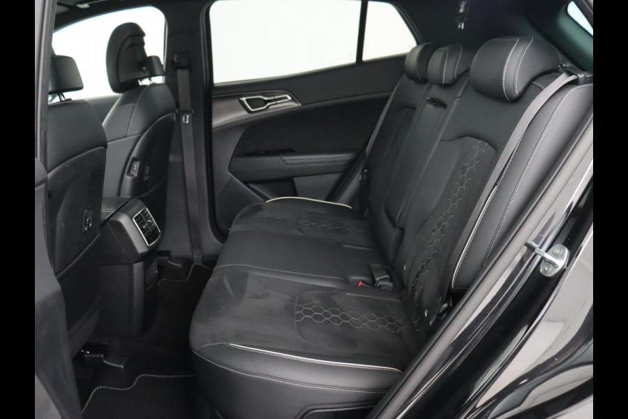 Kia Sportage 1.6 T-GDi Hybrid GT-Line | Panoramadak | Leder/Alcantara | Matrix LED | Stoel & stuurverwarming | Sfeerverlichting | Carplay | Adaptive cruise | Camera | Navigatie | Keyless Kia Sportage 1.6 T-GDi Hybrid GT-Line | Panoramadak | Leder/Alcantara | Matrix LED | Stoel & stuurverwarming | Sfeerverlichting | Carplay | Adaptive cruise | Camera | Navigatie | Keyless