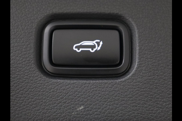 Kia Sportage 1.6 T-GDi Hybrid GT-Line | Panoramadak | Leder/Alcantara | Matrix LED | Stoel & stuurverwarming | Sfeerverlichting | Carplay | Adaptive cruise | Camera | Navigatie | Keyless Kia Sportage 1.6 T-GDi Hybrid GT-Line | Panoramadak | Leder/Alcantara | Matrix LED | Stoel & stuurverwarming | Sfeerverlichting | Carplay | Adaptive cruise | Camera | Navigatie | Keyless
