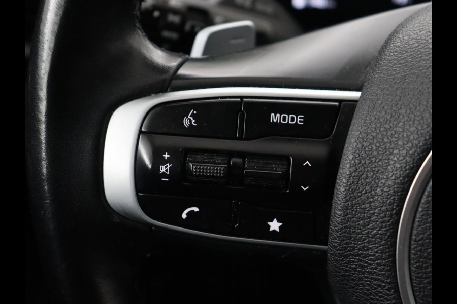 Kia Sportage 1.6 T-GDi Hybrid GT-Line | Panoramadak | Leder/Alcantara | Matrix LED | Stoel & stuurverwarming | Sfeerverlichting | Carplay | Adaptive cruise | Camera | Navigatie | Keyless Kia Sportage 1.6 T-GDi Hybrid GT-Line | Panoramadak | Leder/Alcantara | Matrix LED | Stoel & stuurverwarming | Sfeerverlichting | Carplay | Adaptive cruise | Camera | Navigatie | Keyless