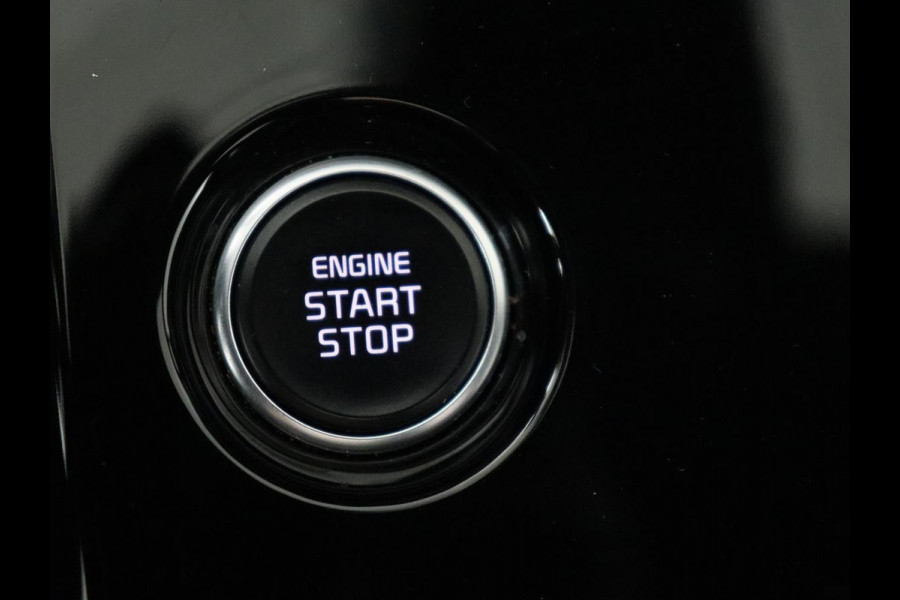 Kia Sportage 1.6 T-GDi Hybrid GT-Line | Panoramadak | Leder/Alcantara | Matrix LED | Stoel & stuurverwarming | Sfeerverlichting | Carplay | Adaptive cruise | Camera | Navigatie | Keyless Kia Sportage 1.6 T-GDi Hybrid GT-Line | Panoramadak | Leder/Alcantara | Matrix LED | Stoel & stuurverwarming | Sfeerverlichting | Carplay | Adaptive cruise | Camera | Navigatie | Keyless