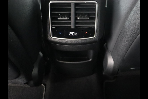 Kia Sportage 1.6 T-GDi Hybrid GT-Line | Panoramadak | Leder/Alcantara | Matrix LED | Stoel & stuurverwarming | Sfeerverlichting | Carplay | Adaptive cruise | Camera | Navigatie | Keyless Kia Sportage 1.6 T-GDi Hybrid GT-Line | Panoramadak | Leder/Alcantara | Matrix LED | Stoel & stuurverwarming | Sfeerverlichting | Carplay | Adaptive cruise | Camera | Navigatie | Keyless