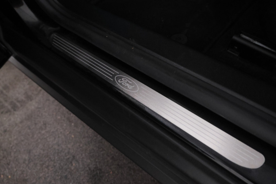 Ford FOCUS Wagon 1.5 EcoBlue ST Line X Business Navigatie, Climate, Trekhaak,