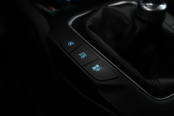 Ford FOCUS Wagon 1.5 EcoBlue ST Line X Business Navigatie, Climate, Trekhaak,