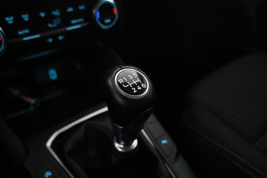 Ford FOCUS Wagon 1.5 EcoBlue ST Line X Business Navigatie, Climate, Trekhaak,