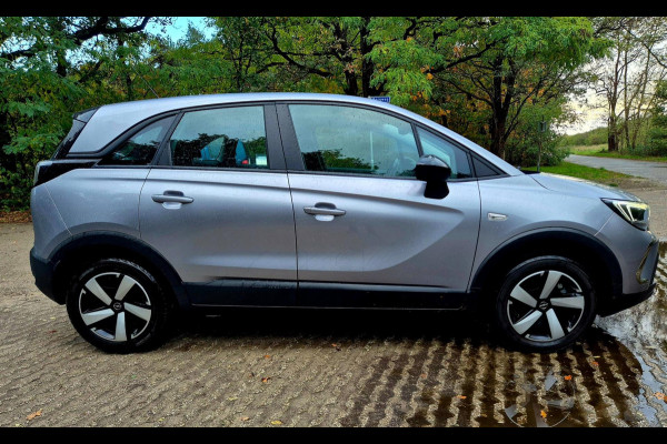 Opel Crossland 1.2 Turbo Elegance camera trekhaak Opel Crossland 1.2 Turbo Elegance camera trekhaak