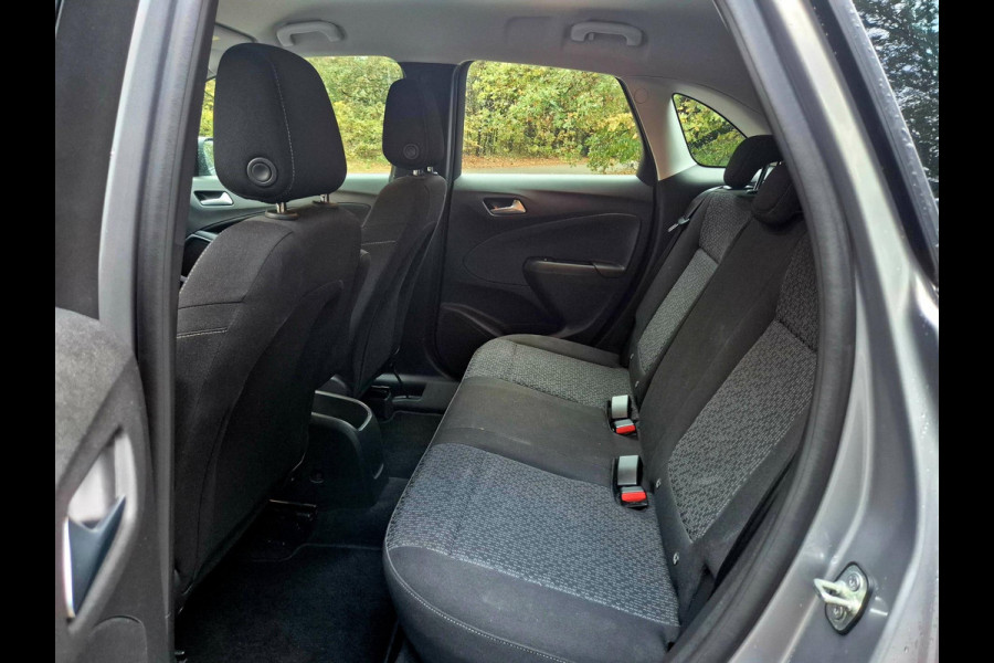 Opel Crossland 1.2 Turbo Elegance camera trekhaak Opel Crossland 1.2 Turbo Elegance camera trekhaak