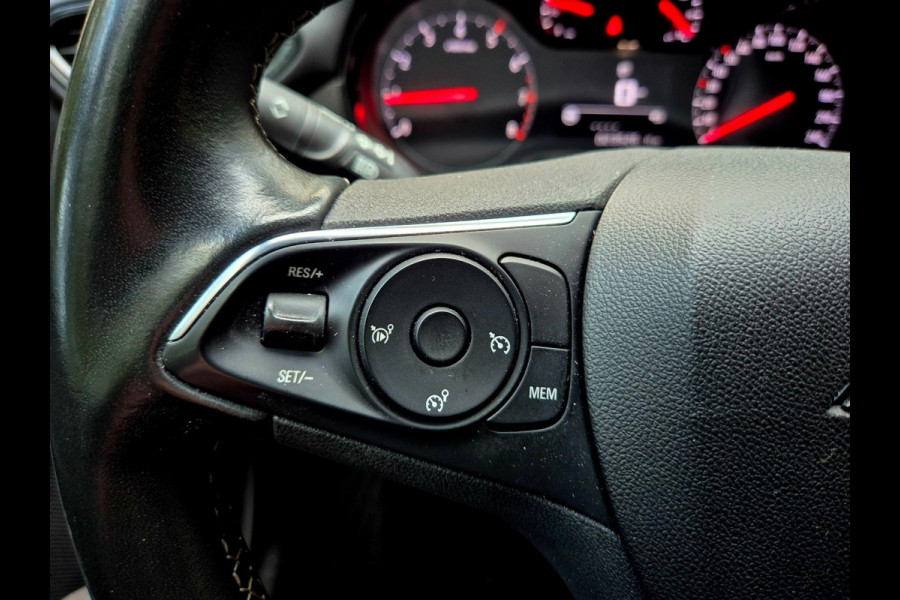 Opel Crossland 1.2 Turbo Elegance camera trekhaak Opel Crossland 1.2 Turbo Elegance camera trekhaak