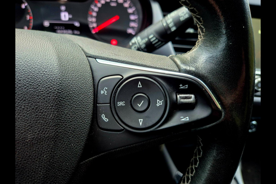 Opel Crossland 1.2 Turbo Elegance camera trekhaak Opel Crossland 1.2 Turbo Elegance camera trekhaak