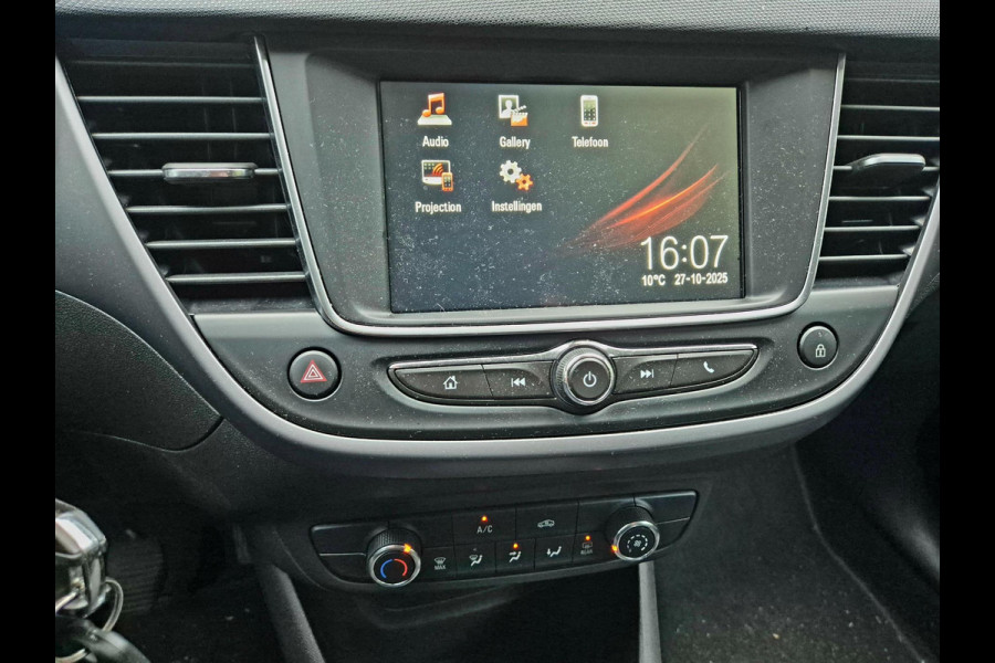 Opel Crossland 1.2 Turbo Elegance camera trekhaak Opel Crossland 1.2 Turbo Elegance camera trekhaak
