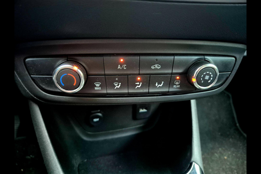 Opel Crossland 1.2 Turbo Elegance camera trekhaak Opel Crossland 1.2 Turbo Elegance camera trekhaak