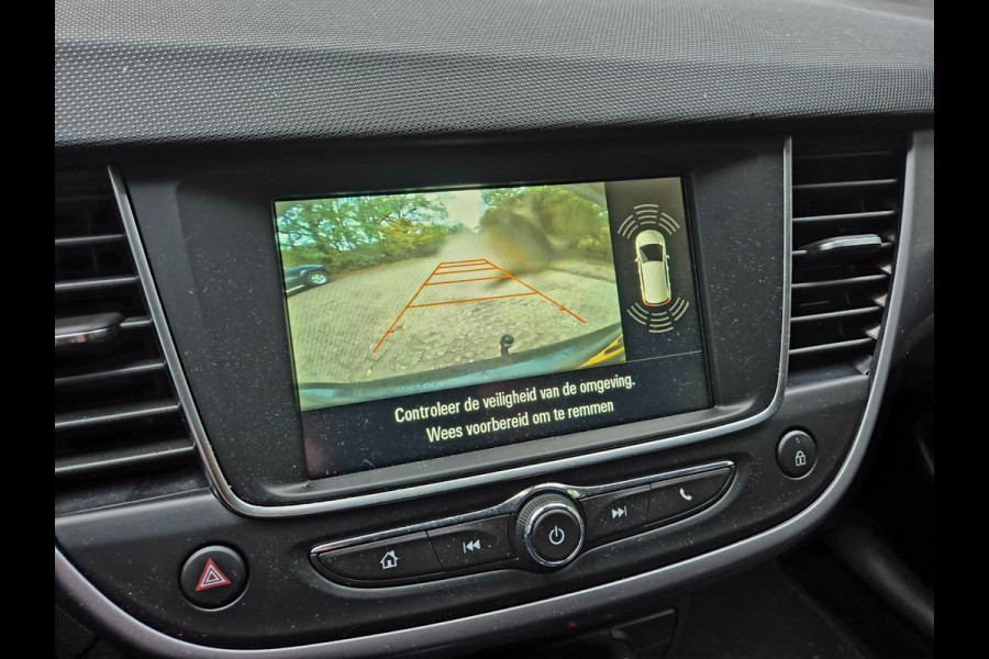 Opel Crossland 1.2 Turbo Elegance camera trekhaak Opel Crossland 1.2 Turbo Elegance camera trekhaak