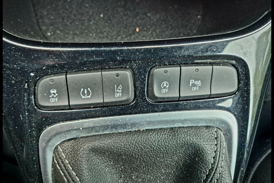 Opel Crossland 1.2 Turbo Elegance camera trekhaak Opel Crossland 1.2 Turbo Elegance camera trekhaak