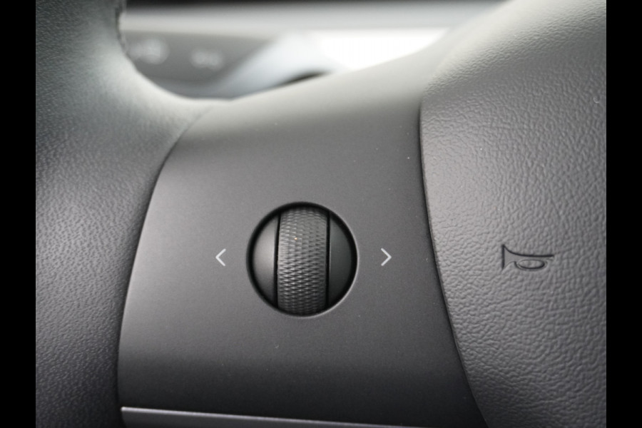 Tesla Model 3 RWD+ 60kWh 325PK LFP Licht Interieur 19"Lmv FSD-3 Comp. AutoPilot Leder PanoDak Adaptive-Cruise Lmv Camera's Elektr.-Stuur+Stoel Navi LED Comfortstoelen ACC DAB Keyless en Voorverwarmen interieur via App One-Pedal-Drive In zeer nette staat! Origineel Nederlandse auto tot 11kw laden thuis! Garantie Accu tot 30-6-2029 max 160.000km