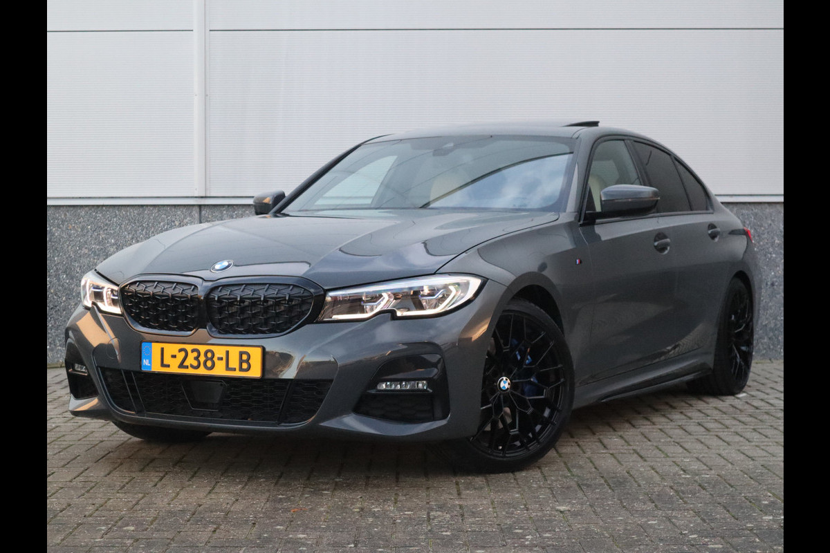 BMW 3-serie 330i M-Sport Panorama / Harman Kardon / Laser / Leder / M Performance / BMW 3-serie 330i M-Sport Panorama / Harman Kardon / Laser / Leder / M Performance /