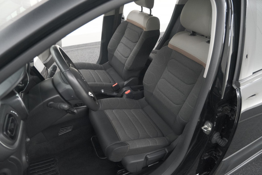 Citroën C3 PureTech 82 Feel Edition | Camera | Navigatie | Apple Carplay Citroën C3 PureTech 82 Feel Edition | Camera | Navigatie | Apple Carplay