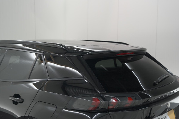 Peugeot 2008 PureTech 130 EAT8 Allure | Trekhaak | Camera | Navigatie | Apple Carplay Peugeot 2008 PureTech 130 EAT8 Allure | Trekhaak | Camera | Navigatie | Apple Carplay