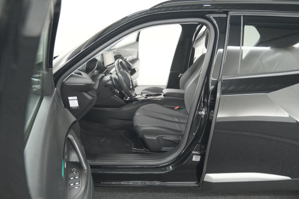 Peugeot 2008 PureTech 130 EAT8 Allure | Trekhaak | Camera | Navigatie | Apple Carplay Peugeot 2008 PureTech 130 EAT8 Allure | Trekhaak | Camera | Navigatie | Apple Carplay