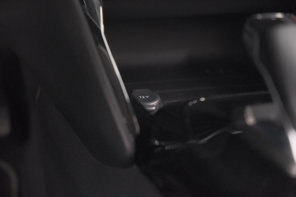 Peugeot 2008 PureTech 130 EAT8 Allure | Trekhaak | Camera | Navigatie | Apple Carplay Peugeot 2008 PureTech 130 EAT8 Allure | Trekhaak | Camera | Navigatie | Apple Carplay