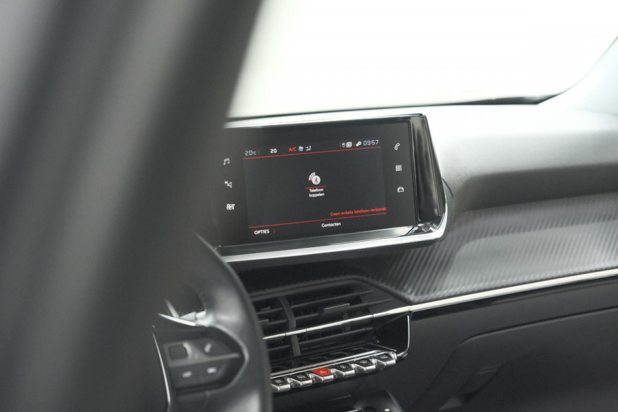 Peugeot 2008 PureTech 130 EAT8 Allure | Trekhaak | Camera | Navigatie | Apple Carplay Peugeot 2008 PureTech 130 EAT8 Allure | Trekhaak | Camera | Navigatie | Apple Carplay