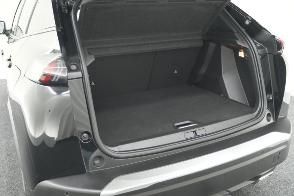 Peugeot 2008 PureTech 130 EAT8 Allure | Trekhaak | Camera | Navigatie | Apple Carplay Peugeot 2008 PureTech 130 EAT8 Allure | Trekhaak | Camera | Navigatie | Apple Carplay