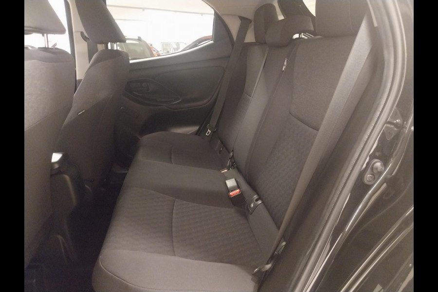 Toyota Yaris 1.5 Hybrid Business Black Edition | Apple Carplay & AndroidAUTO | Privacy Glass | Toyota Yaris 1.5 Hybrid Business Black Edition | Apple Carplay & AndroidAUTO | Privacy Glass |