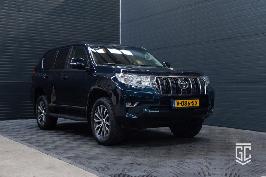 Toyota Land Cruiser 2.8 D-4D-F Challenger Window Van