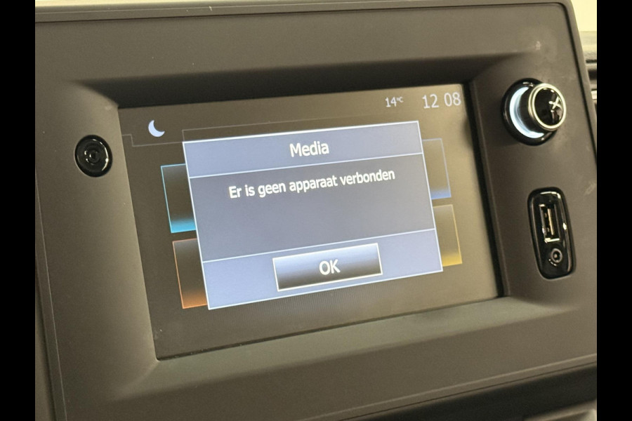 Renault Master T33 2.3 dCi 135PK L2H2 BPM VRIJ! Airco Cruise control Parkeersensoren Navigatie Trekhaak