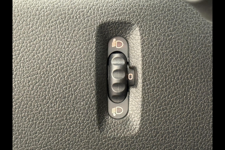 Renault Master T33 2.3 dCi 135PK L2H2 BPM VRIJ! Airco Cruise control Parkeersensoren Navigatie Trekhaak