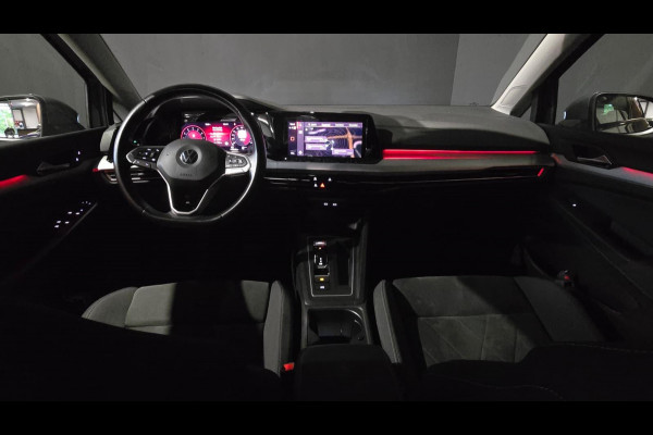 Volkswagen Golf 1.0 eTSI Life | Memory | Carplay | Acc Volkswagen Golf 1.0 eTSI Life | Memory | Carplay | Acc