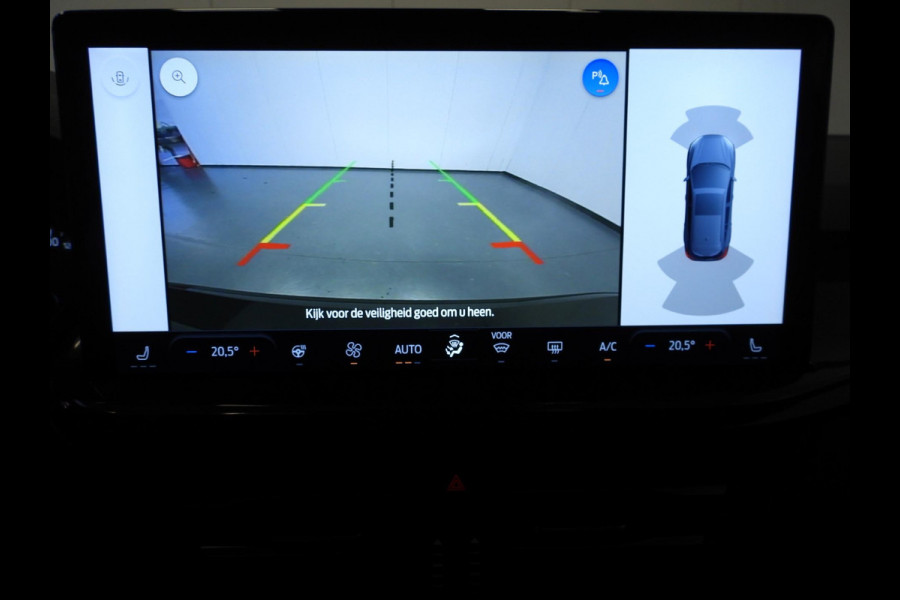 Ford FOCUS Wagon 1.0 EcoBoost Hybrid ST Line NAVI/CAMERA/CLIMA/WINTERPACK/17"LMV!