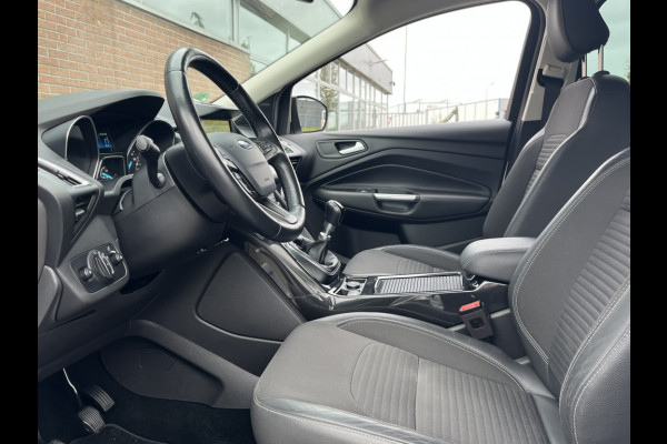 Ford Kuga 1.5 EcoB. Titanium 150pk/Inklapbare Trekhaak/WinterPack etc.
