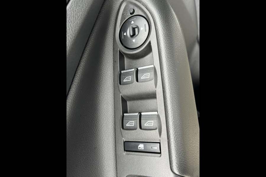 Ford Kuga 1.5 EcoB. Titanium 150pk/Inklapbare Trekhaak/WinterPack etc.