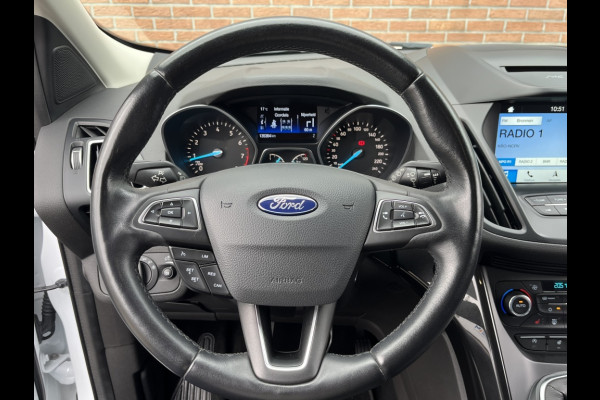 Ford Kuga 1.5 EcoB. Titanium 150pk/Inklapbare Trekhaak/WinterPack etc.