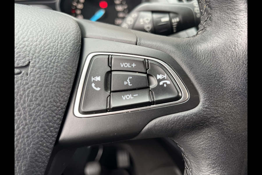 Ford Kuga 1.5 EcoB. Titanium 150pk/Inklapbare Trekhaak/WinterPack etc.