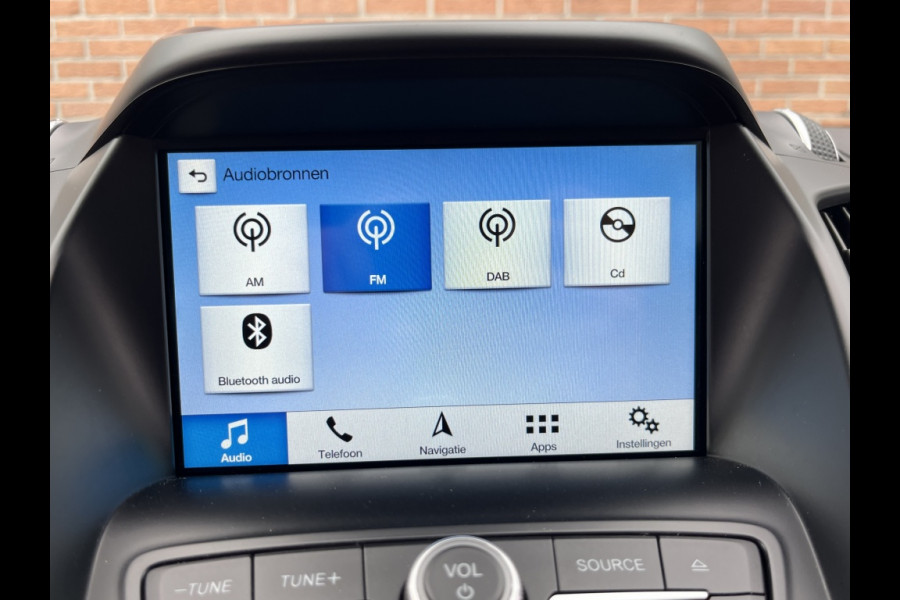 Ford Kuga 1.5 EcoB. Titanium 150pk/Inklapbare Trekhaak/WinterPack etc.