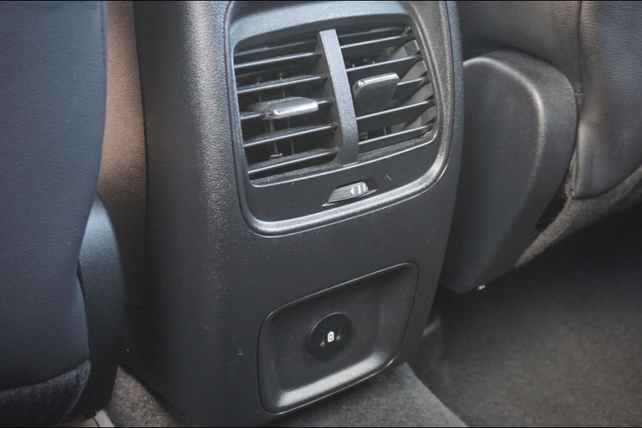 Ford Kuga 2.5 PHEV ST-Line X WINTERPACK | HUD | 1.500 KG TGEWICHT Ford Kuga 2.5 PHEV ST-Line X WINTERPACK | HUD | 1.500 KG TGEWICHT