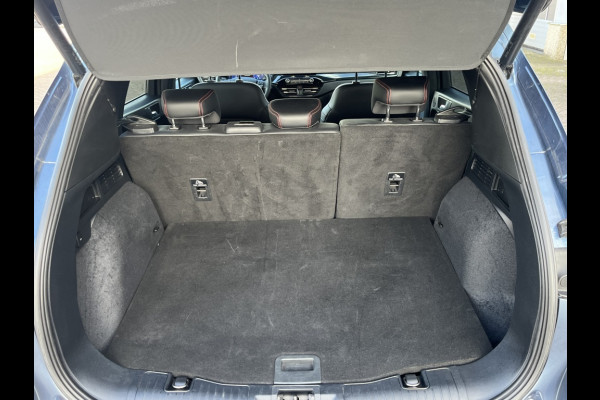 Ford Kuga 2.5 PHEV ST-Line X Ford Kuga 2.5 PHEV ST-Line X