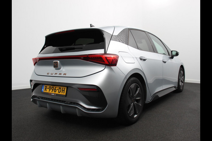 CUPRA Born Business 62 kWh | DEMO ! | Navigatie Apple Carplay/ Android Auto Camera Parkeersensoren Adaptive Cruise Control Stoel- en stuurverwarming Full Led Climate Control Lichtmetalen velgen CUPRA Born Business 62 kWh | DEMO ! | Navigatie Apple Carplay/ Android Auto Camera Parkeersensoren Adaptive Cruise Control Stoel- en stuurverwarming Full Led Climate Control Lichtmetalen velgen