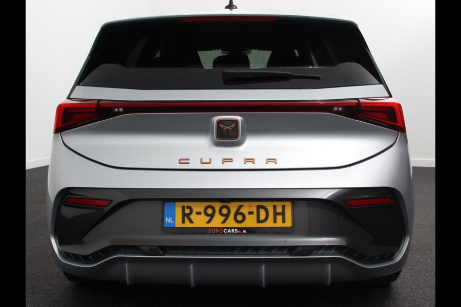 CUPRA Born Business 62 kWh | DEMO ! | Navigatie Apple Carplay/ Android Auto Camera Parkeersensoren Adaptive Cruise Control Stoel- en stuurverwarming Full Led Climate Control Lichtmetalen velgen CUPRA Born Business 62 kWh | DEMO ! | Navigatie Apple Carplay/ Android Auto Camera Parkeersensoren Adaptive Cruise Control Stoel- en stuurverwarming Full Led Climate Control Lichtmetalen velgen