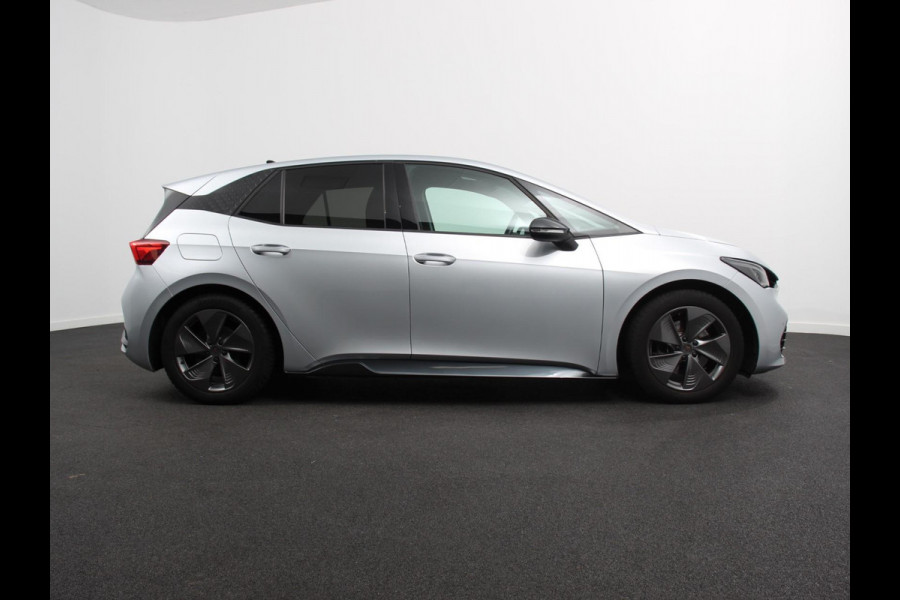 CUPRA Born Business 62 kWh | DEMO ! | Navigatie Apple Carplay/ Android Auto Camera Parkeersensoren Adaptive Cruise Control Stoel- en stuurverwarming Full Led Climate Control Lichtmetalen velgen CUPRA Born Business 62 kWh | DEMO ! | Navigatie Apple Carplay/ Android Auto Camera Parkeersensoren Adaptive Cruise Control Stoel- en stuurverwarming Full Led Climate Control Lichtmetalen velgen