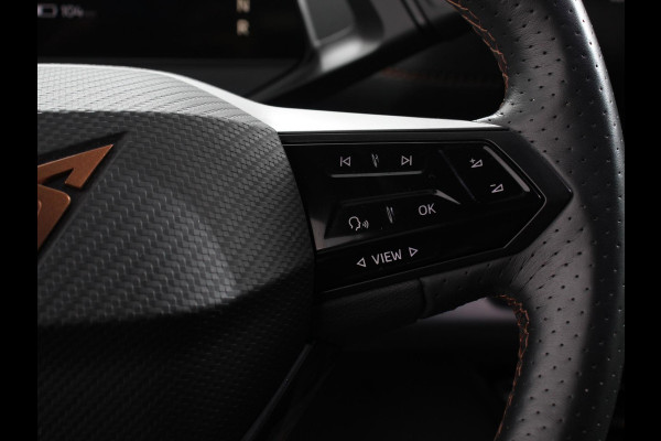 CUPRA Born Business 62 kWh | DEMO ! | Navigatie Apple Carplay/ Android Auto Camera Parkeersensoren Adaptive Cruise Control Stoel- en stuurverwarming Full Led Climate Control Lichtmetalen velgen CUPRA Born Business 62 kWh | DEMO ! | Navigatie Apple Carplay/ Android Auto Camera Parkeersensoren Adaptive Cruise Control Stoel- en stuurverwarming Full Led Climate Control Lichtmetalen velgen