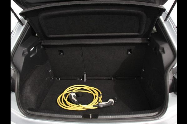CUPRA Born Business 62 kWh | DEMO ! | Navigatie Apple Carplay/ Android Auto Camera Parkeersensoren Adaptive Cruise Control Stoel- en stuurverwarming Full Led Climate Control Lichtmetalen velgen CUPRA Born Business 62 kWh | DEMO ! | Navigatie Apple Carplay/ Android Auto Camera Parkeersensoren Adaptive Cruise Control Stoel- en stuurverwarming Full Led Climate Control Lichtmetalen velgen