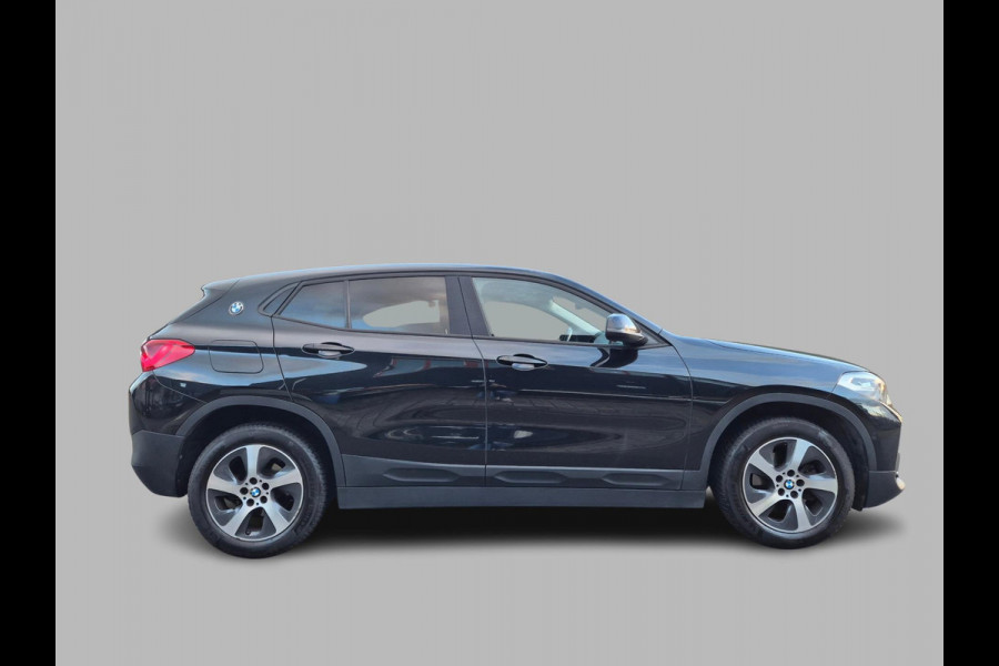 BMW X2 SDrive18i High Executive Leder, Pano BMW X2 SDrive18i High Executive Leder, Pano