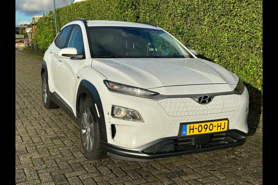 Hyundai Kona EV Fashion 64 kWh 3 Fase | Climate | Adaptive CC | Navi | occasion Hyundai Kona EV Fashion 64 kWh 3 Fase | Climate | Adaptive CC | Navi | occasion
