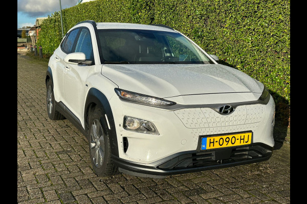 Hyundai Kona EV Fashion 64 kWh 3 Fase | Climate | Adaptive CC | Navi | occasion Hyundai Kona EV Fashion 64 kWh 3 Fase | Climate | Adaptive CC | Navi | occasion
