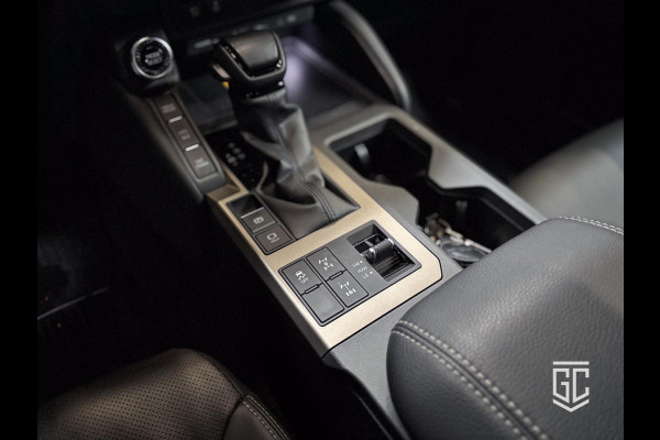 Toyota Land Cruiser 2.8 D-4D Blind Van Navigator Toyota Land Cruiser 2.8 D-4D Blind Van Navigator